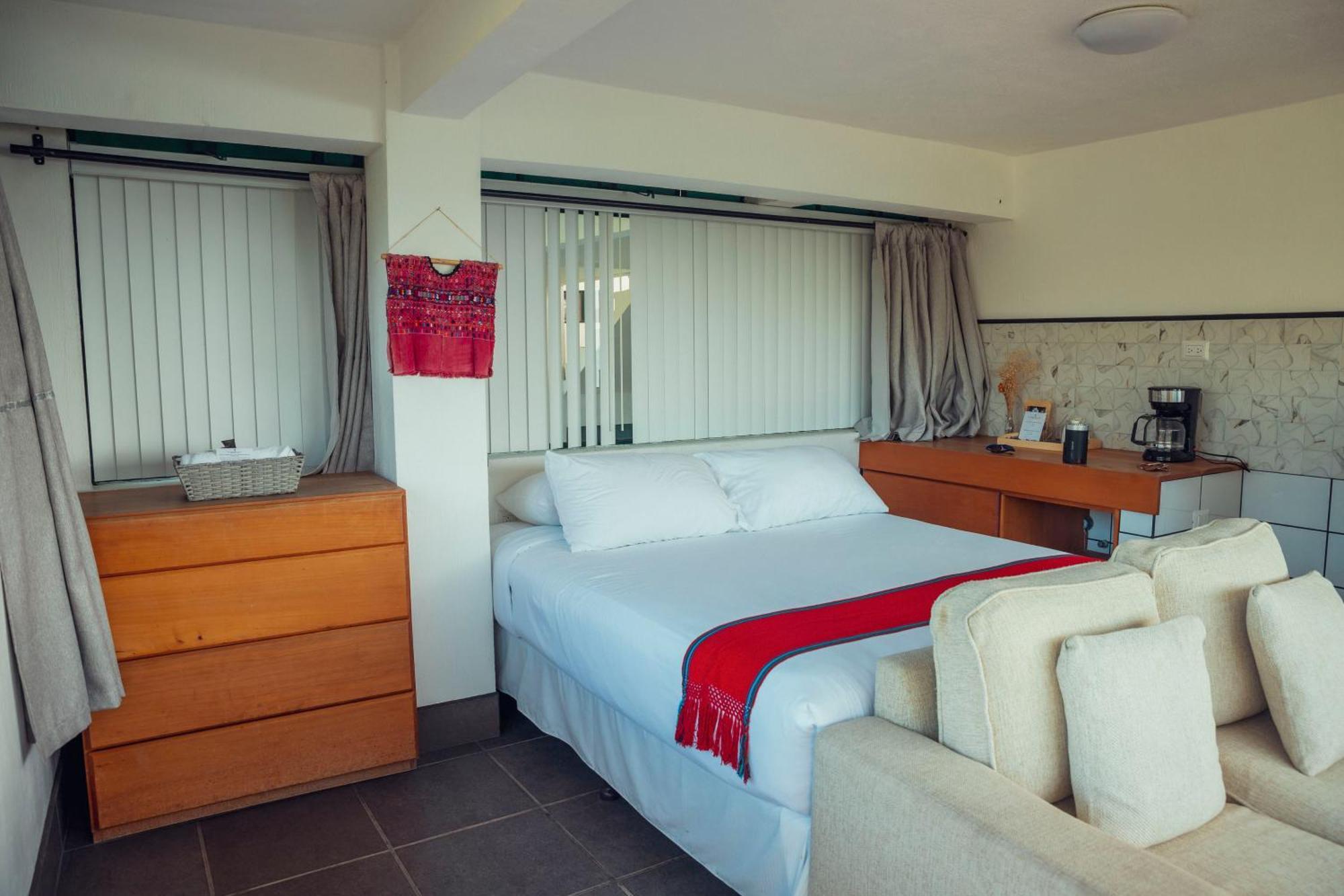 El Dragon Hotel 산 마르코스 라 라구나 외부 사진