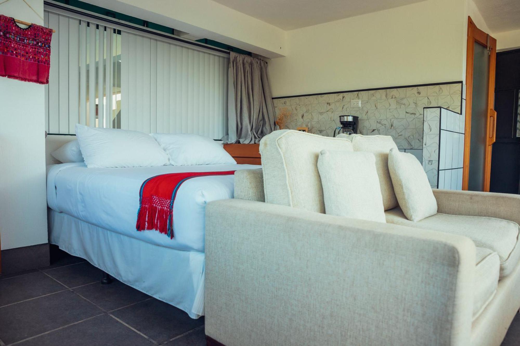 El Dragon Hotel 산 마르코스 라 라구나 외부 사진