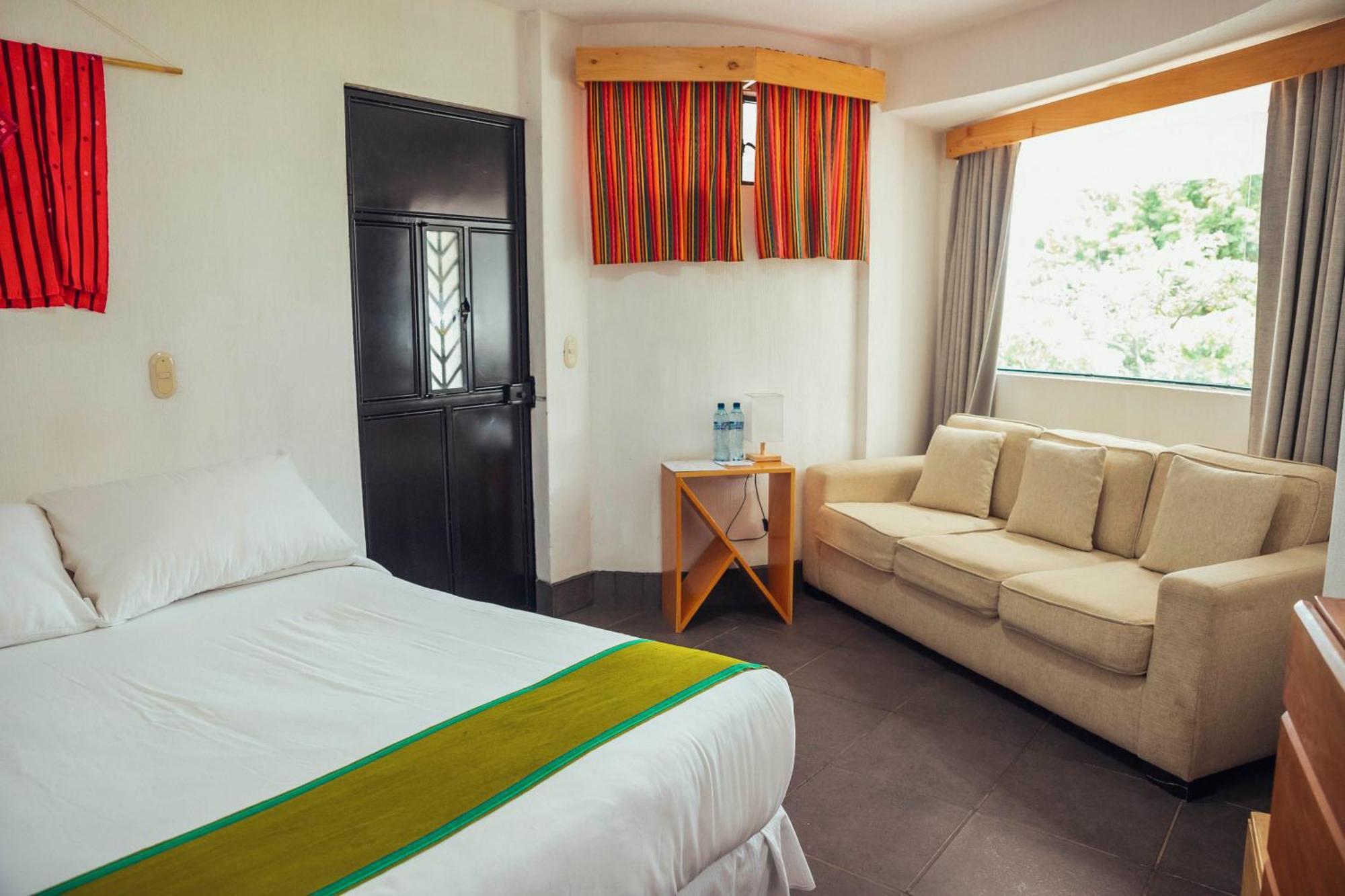El Dragon Hotel 산 마르코스 라 라구나 외부 사진
