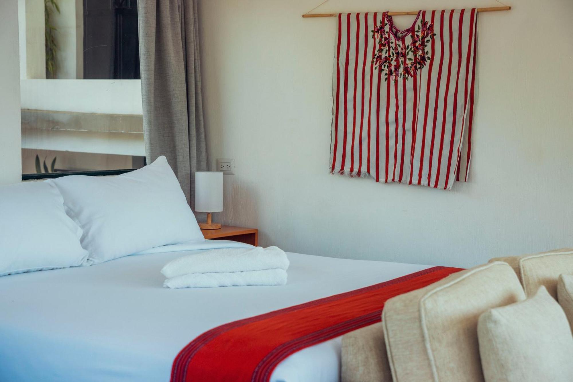 El Dragon Hotel 산 마르코스 라 라구나 외부 사진