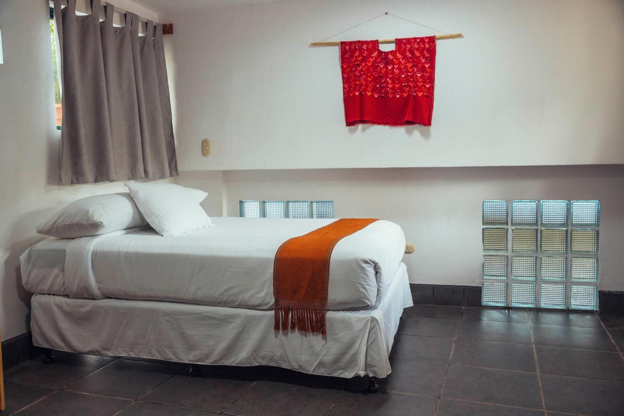 El Dragon Hotel 산 마르코스 라 라구나 외부 사진