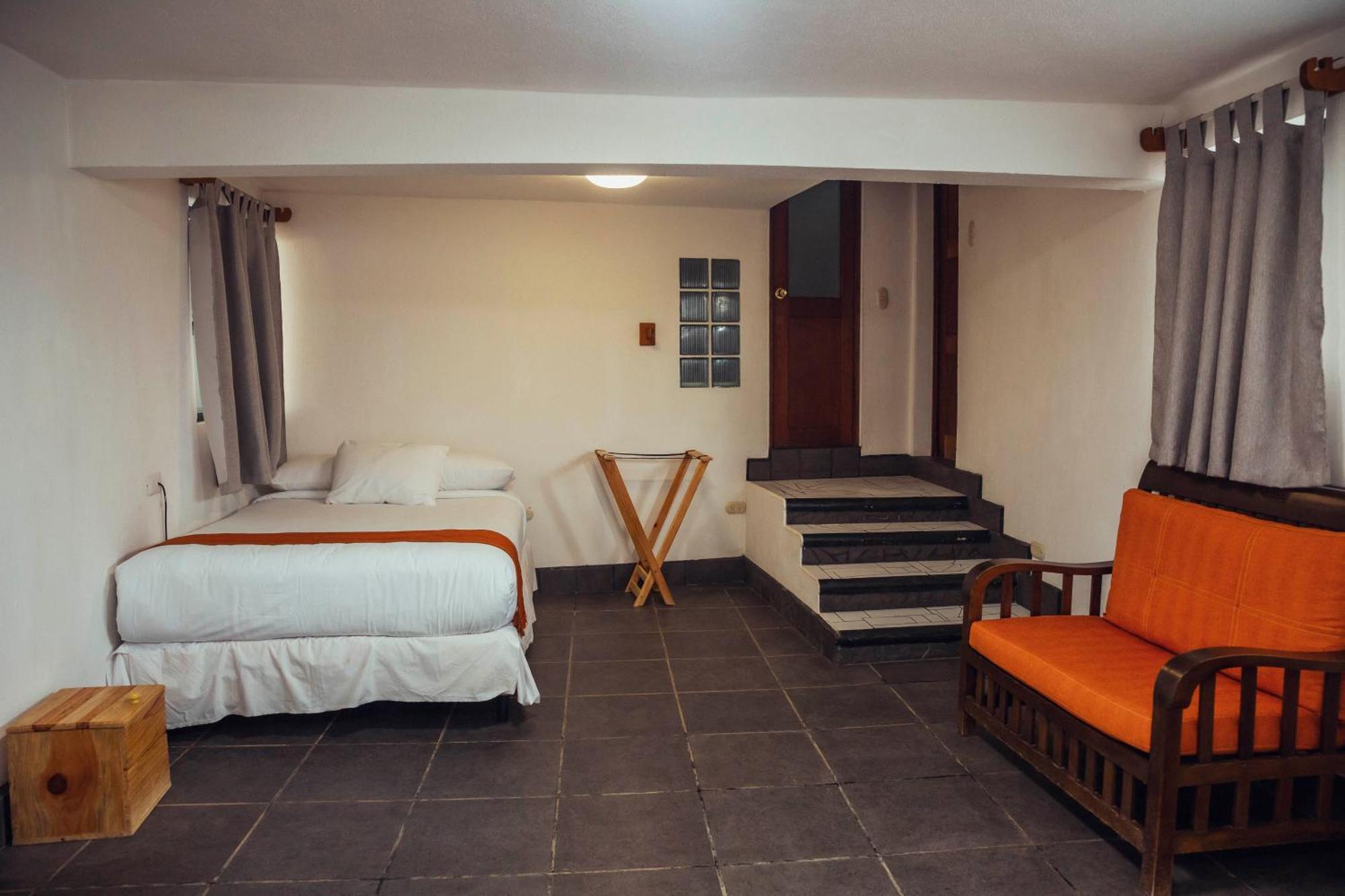 El Dragon Hotel 산 마르코스 라 라구나 외부 사진