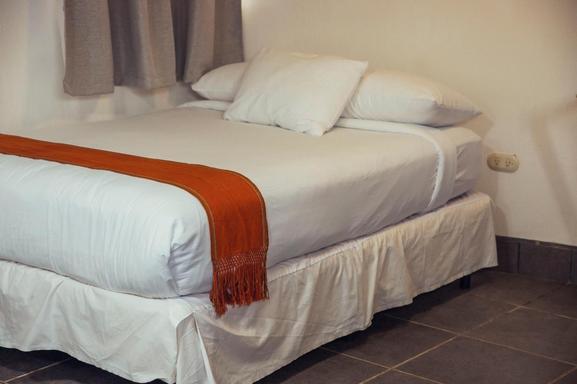 El Dragon Hotel 산 마르코스 라 라구나 외부 사진