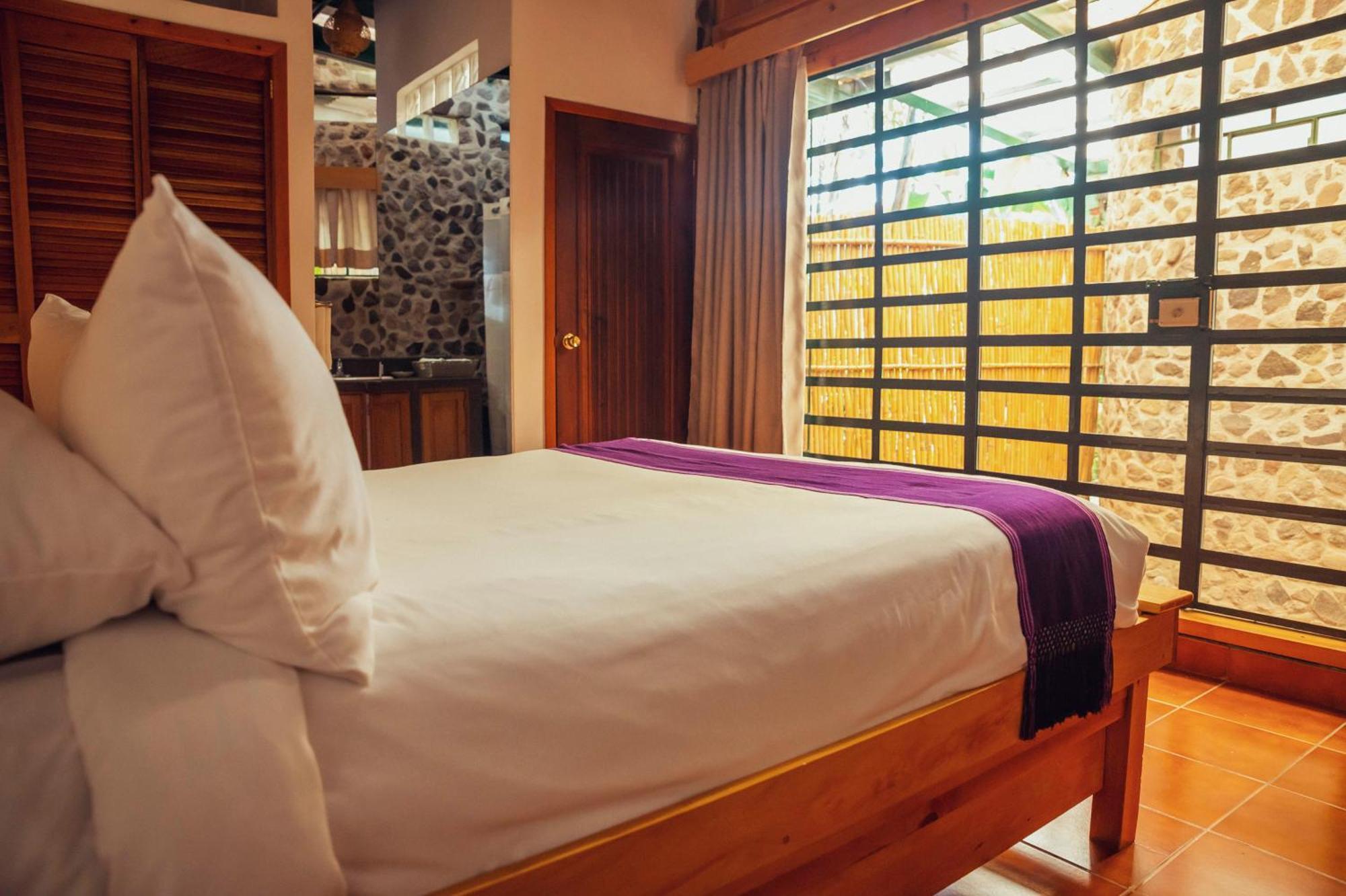 El Dragon Hotel 산 마르코스 라 라구나 외부 사진